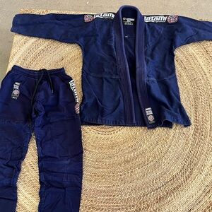 Tatami Kid’s Navy Blue Jiu-Jitsu Gi for boy or girl size M2